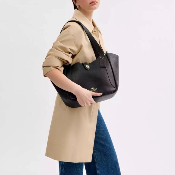 Coach Black Leather Hadley Reversible Turnlock Tote Bag - Picture 16 of 16